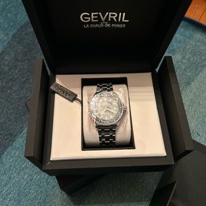 Gevril Hudson Yards - Diver